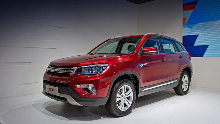 В Россию приехали сразу две новинки марки Changan В Россию приехали сразу две новинки марки Changan