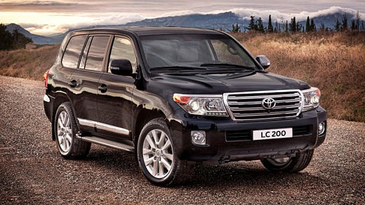 Toyota начинает продажи в России обновленного Toyota Land Cruiser 200 Toyota начинает продажи в России обновленного Toyota Land Cruiser 200