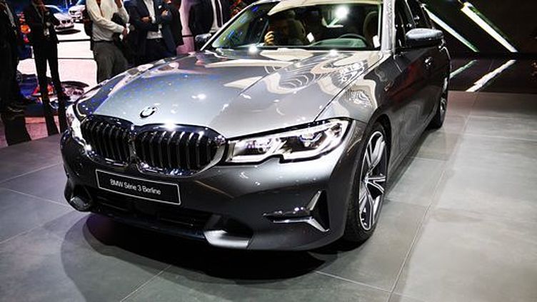 Стал известен облик нового универсала BMW 3-серии Стал известен облик нового универсала BMW 3-серии