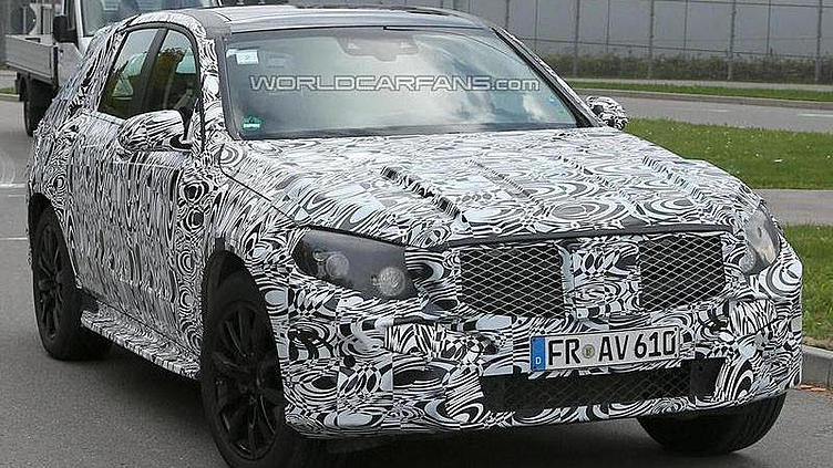Новый Mercedes-Benz GLK попался фотошпионам Новый Mercedes-Benz GLK попался фотошпионам