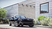 Fiat представил спортивный родстер на базе Mazda MX-5