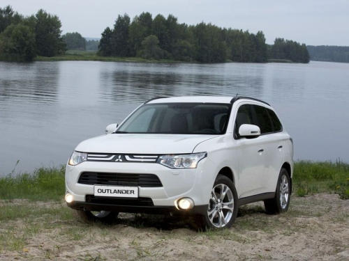 Mitsubishi Outlander 2013
