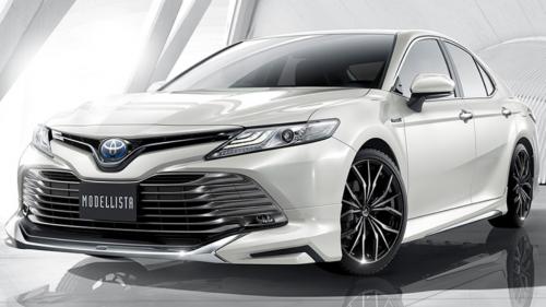 Тюнингованный вариант японской Camry. Версия от придворного ателье Modellista — набор можно будет заказать у дилеров Toyota