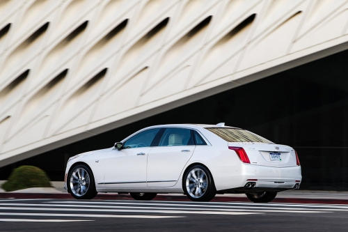 Сможет ли Cadillac навязать борьбу немцам с новым роскошным седаном CT6. Фото 8