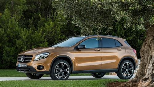 Mercedes-Benz GLA получил светодиодные фары. Фото 3