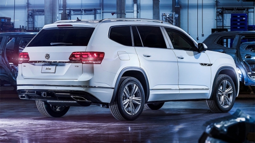 Volkswagen Atlas обзавелся спорт-пакетом R-Line