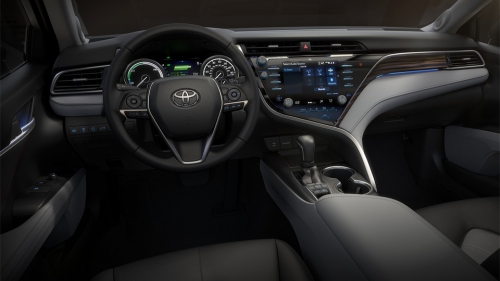 Camry построили на платформе «Приуса». Фото 5
