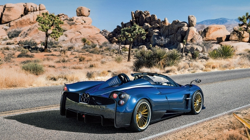 Компания показала открытую модификацию суперкара Huayra. Фото 2