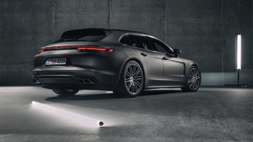 Компания Porsche представила серийную версию Panamera Sport Turismo. Фото 1