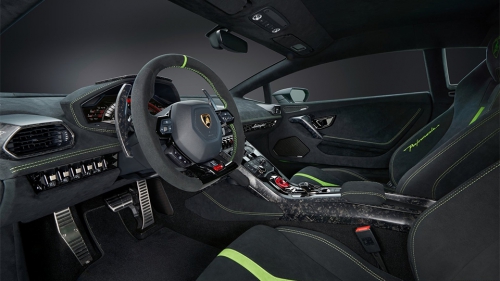 В Женеве дебютировало купе Huracan Performante с активной аэродинамикой. Фото 4