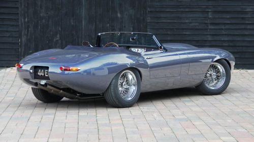 Британская марка Eagle представила новую версию родстера E-Type. Фото 1