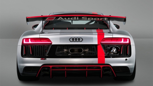 У немецкого суперкара появилась GT4-версия. Фото 4
